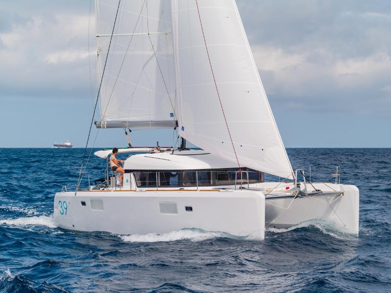 Book yachts online - catamaran - Lagoon 39 - Catallou - rent