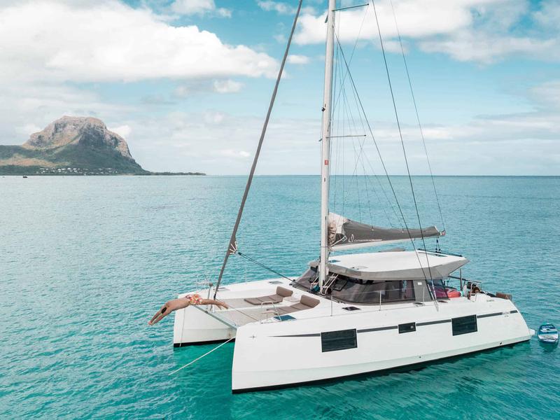 Book yachts online - catamaran - Nautitech 40 Open - Sea Spirit - rent