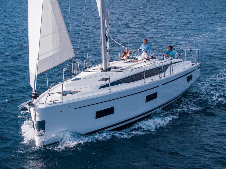 Book yachts online - sailboat - Bavaria C42 - BavC42-21-V - rent