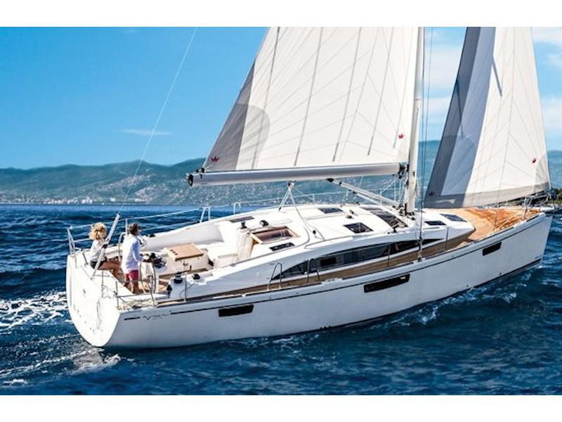 Book yachts online - sailboat - Bavaria C42 - PRES-C42-22-G - rent