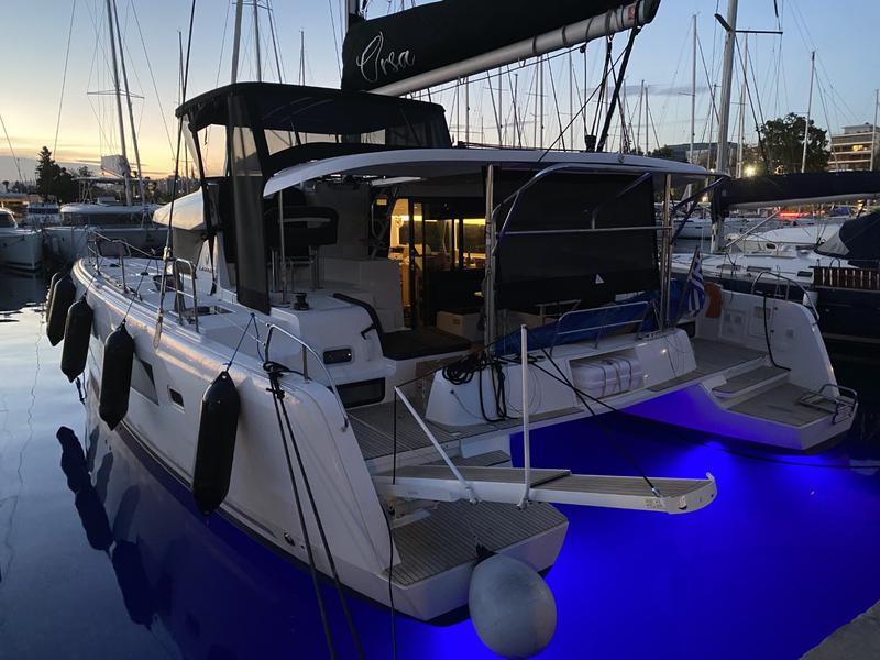 Book yachts online - catamaran - Lagoon 42 (A/C, Watermaker, Gen) - ORSA (AC/Gen/W.Maker - rent