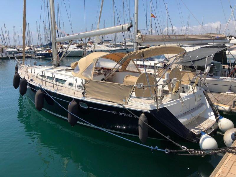 Book yachts online - sailboat - Sun Odyssey 49 - Amazonite  - rent