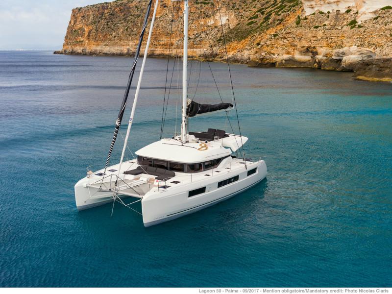 Book yachts online - catamaran - Lagoon 50 (A/C+WaterMaker+GEN) - Thor - rent