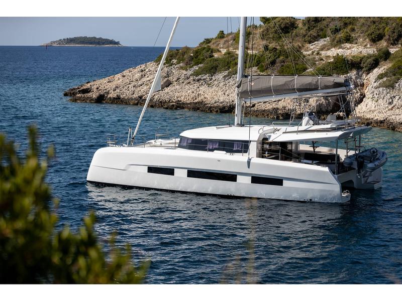 Book yachts online - catamaran - Dufour Catamaran 48 5c+5h - Amelie - rent