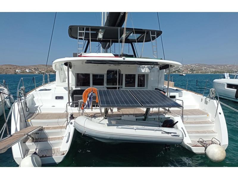 Book yachts online - catamaran - Lagoon 450  Fly - LAGOON 450 (2020) - ATH - rent