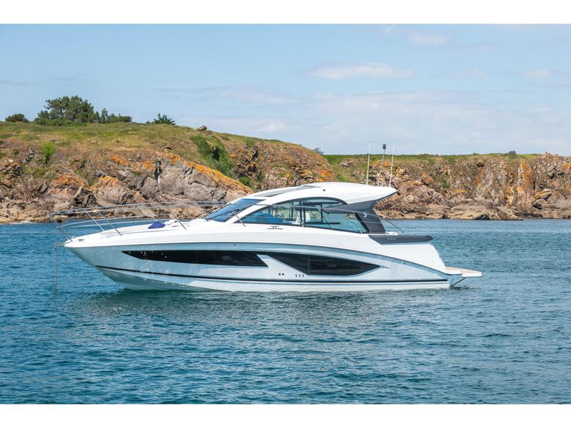 Book yachts online - motorboat - Gran Turismo 36 - No Limit - rent