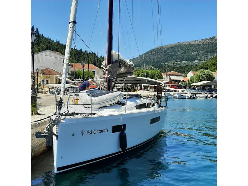 Book yachts online - sailboat - Sun Odyssey 410 - Psi Octantis - rent