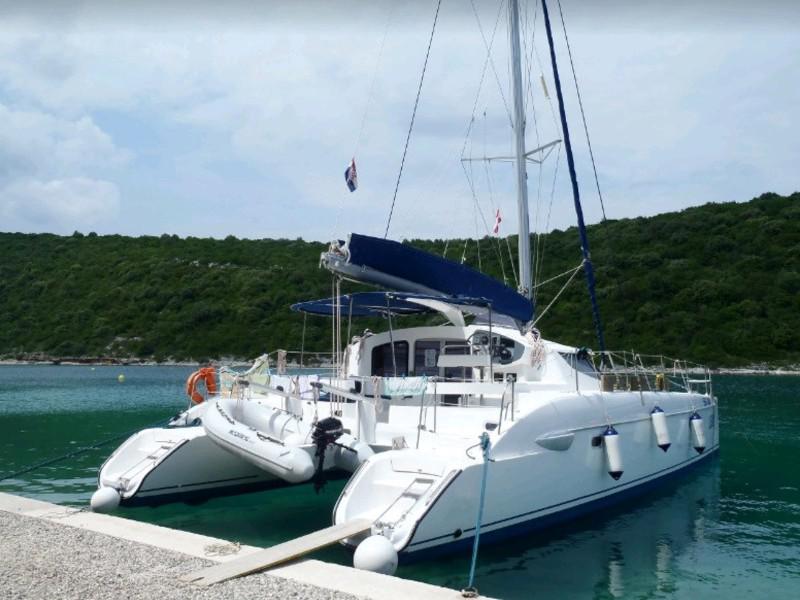 Book yachts online - catamaran - Lavezzi 40 - La Prima  - rent