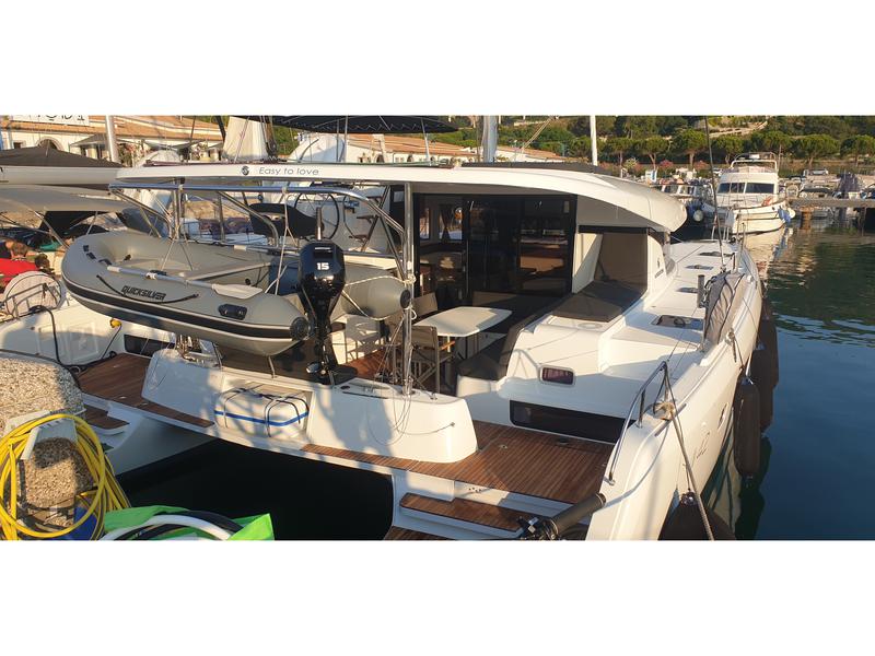 Book yachts online - catamaran - Lagoon 42 - Easy to love - rent