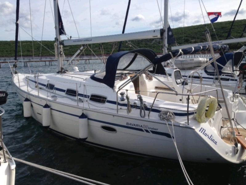 Book yachts online - sailboat - Bavaria 39 Cruiser - Martina  - rent