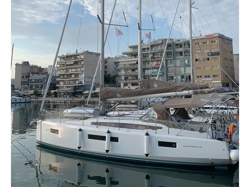Book yachts online - sailboat - Sun Odyssey 410 - Iliada - rent