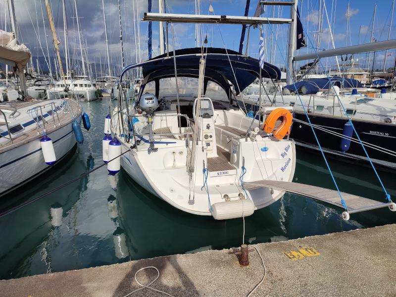 Book yachts online - sailboat - Bavaria 37 Cruiser - Big Blue Horizon - rent