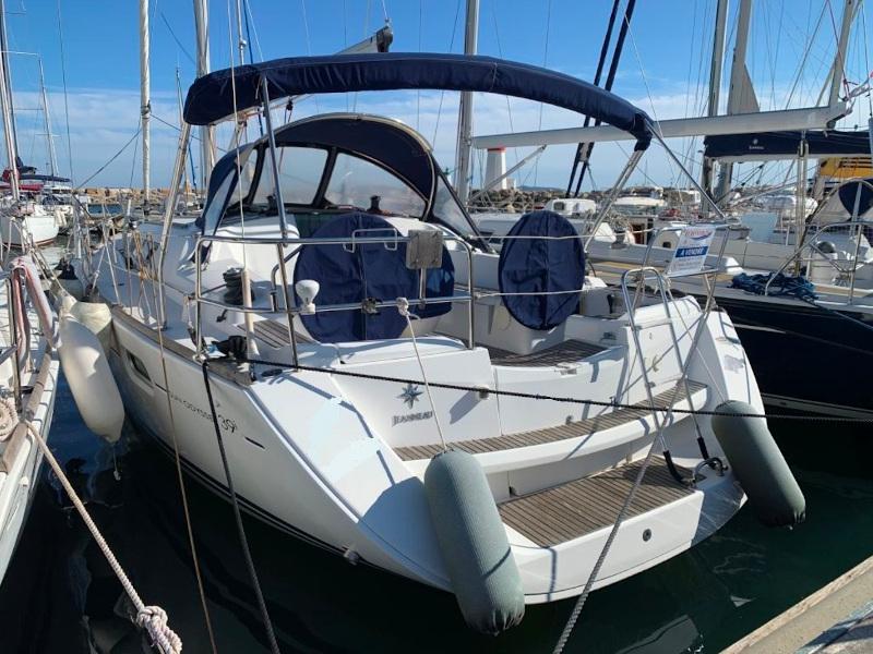 Book yachts online - sailboat - Sun Odyssey 39i - Xenia - rent