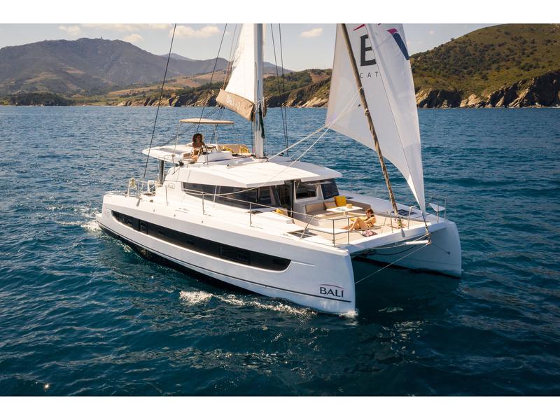 Book yachts online - catamaran - Bali 4.2 - AITAYAMA - rent