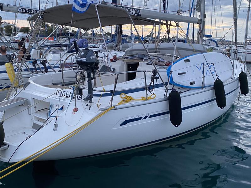Book yachts online - sailboat - Bavaria 38 - Siesta - rent