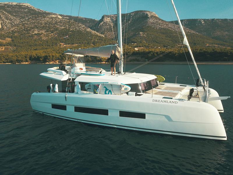 Book yachts online - catamaran - Dufour Catamaran 48 - DREAMLAND - rent