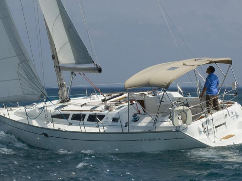 Book yachts online - sailboat - Sun Odyssey 40 - Panic - rent