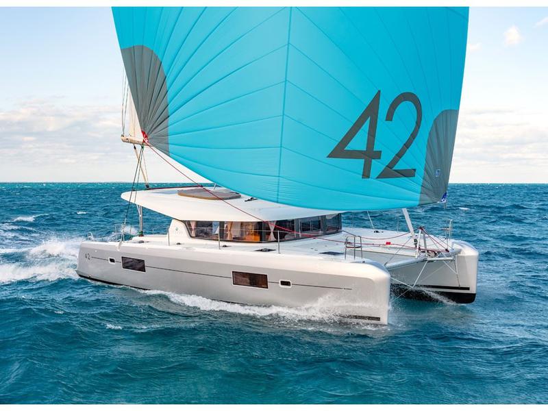 Book yachts online - catamaran - Lagoon 42 - LUNA  - rent