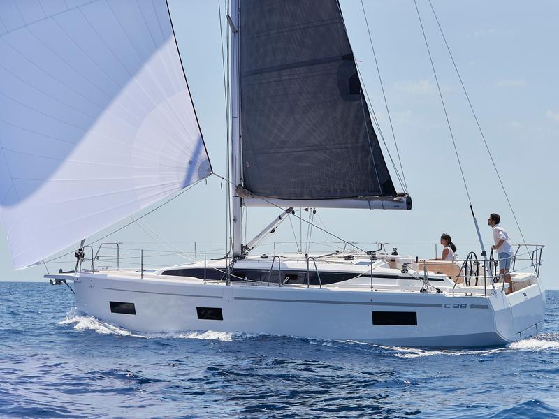 Book yachts online - sailboat - Bavaria C 38 - SUNNY - rent