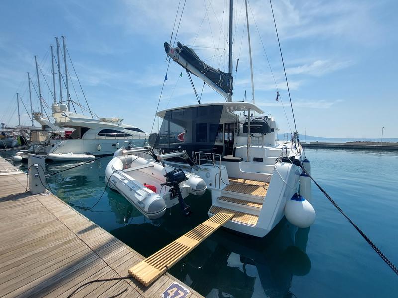 Book yachts online - catamaran - Lagoon 40 - Paco - rent