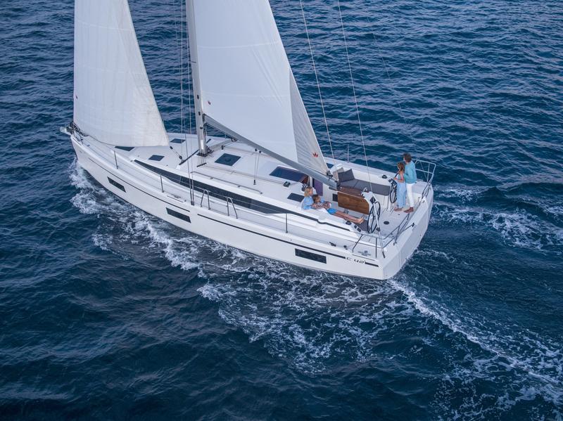 Book yachts online - sailboat - Bavaria C42 - PALMA - rent