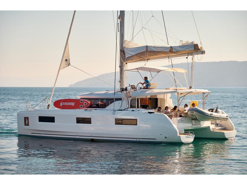 Book yachts online - catamaran - Lagoon 46 NEW - No name - rent