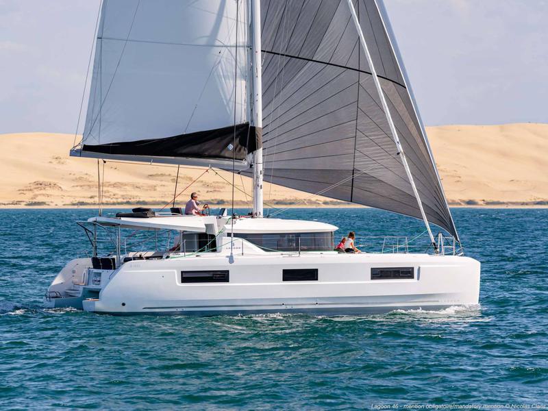 Book yachts online - catamaran - Lagoon 46 - Voyager - rent