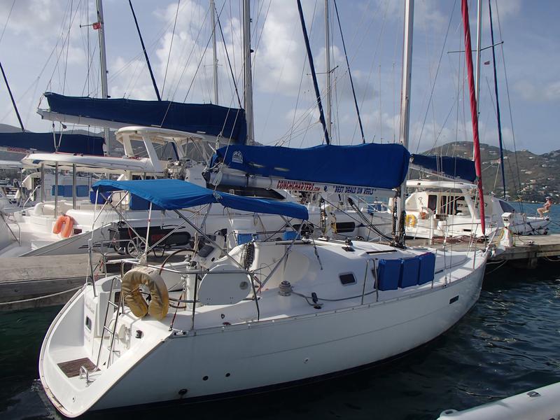 Book yachts online - sailboat - Beneteau Oceanis 32 - Anastasia - rent