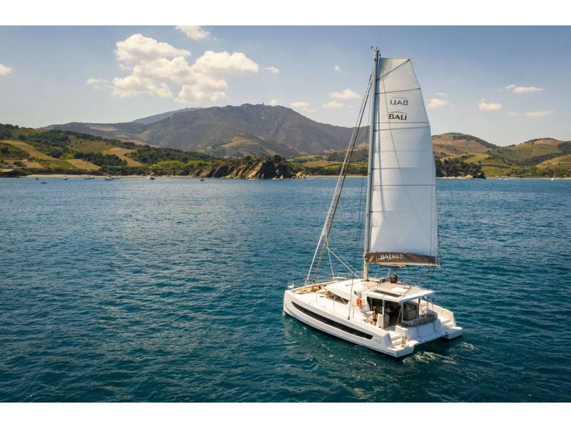 Book yachts online - catamaran - Bali 4.2 - Sah Mat - rent