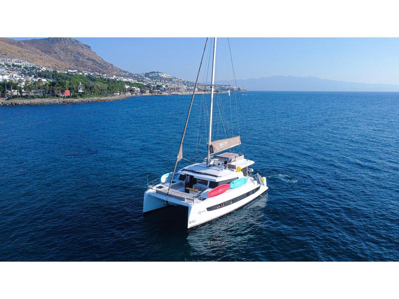 Book yachts online - catamaran - Bali 4.4 - ROSINA - rent