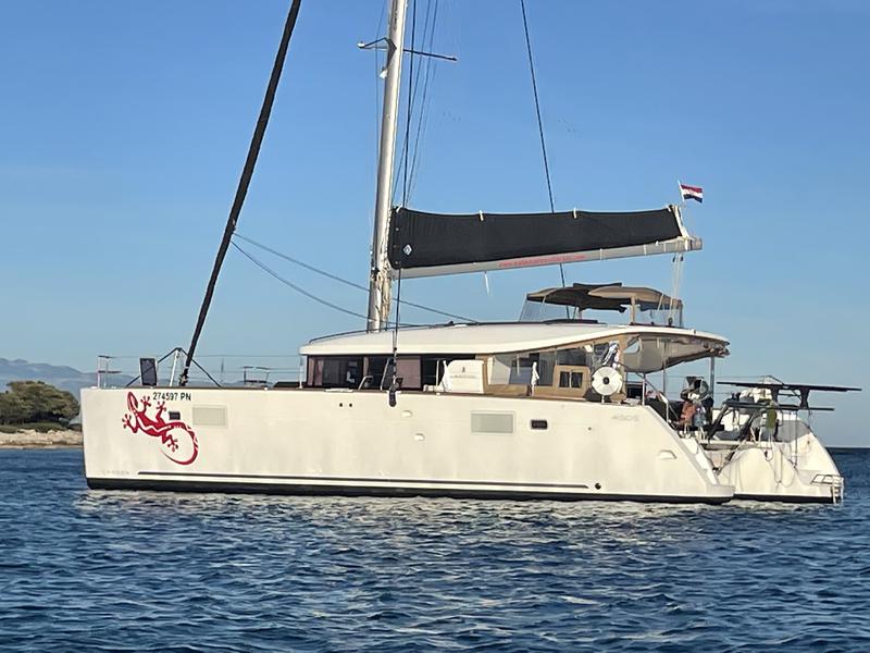 Book yachts online - catamaran - Lagoon 450 Sport - Gecko - rent