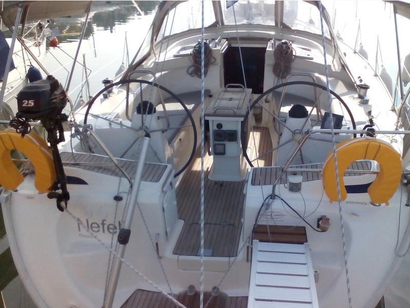 Book yachts online - sailboat - Bavaria 42 Cruiser - NEFELI - rent
