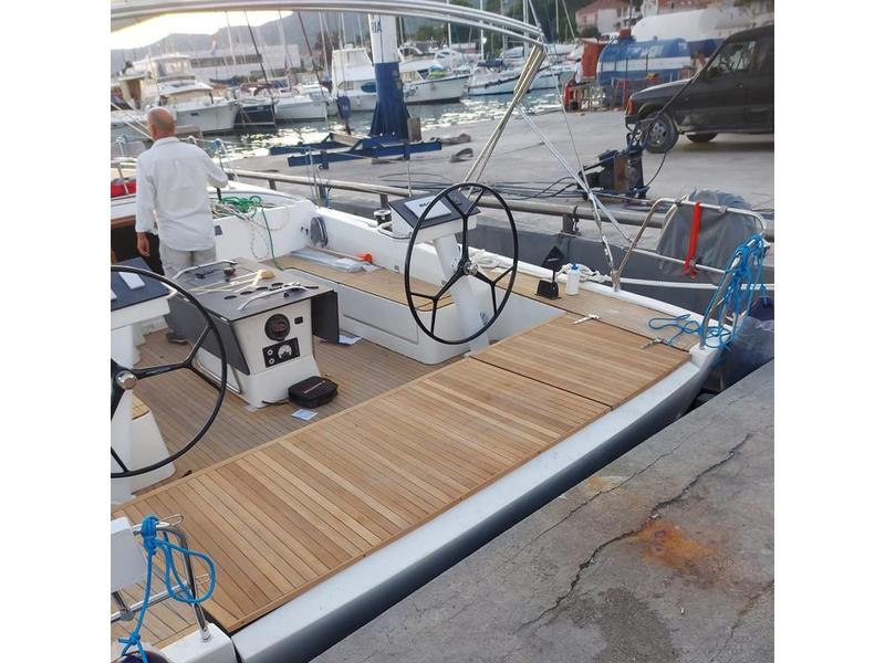 Book yachts online - sailboat - D&amp;D Kufner 54 Univerzum - Marietta II - rent