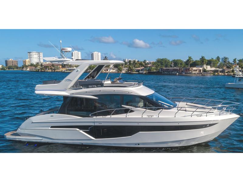 Book yachts online - motorboat - Galeon 500 Fly - CHAMP ATLANTIS - rent