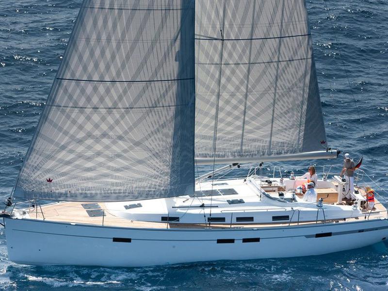 Book yachts online - sailboat - Bavaria Cruiser 45 - Wave Dancer - rent