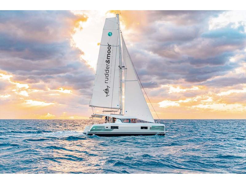 Book yachts online - catamaran - Lagoon 42 - Nami - rent