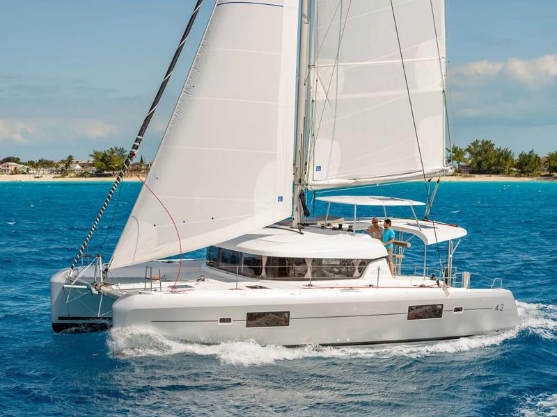 Book yachts online - catamaran - Lagoon 42 Premium A/C - Patagonia  - rent