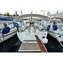 Book yachts online - sailboat - Bavaria Cruiser 33 - Ami   - rent