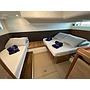 Book yachts online - motorboat - Sealine F450 - Shuron - rent